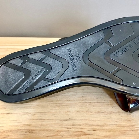 🔻SALE🔻VINCE CAMUTO🔹EXCELLENT CONDITION - Picture 9 of 9